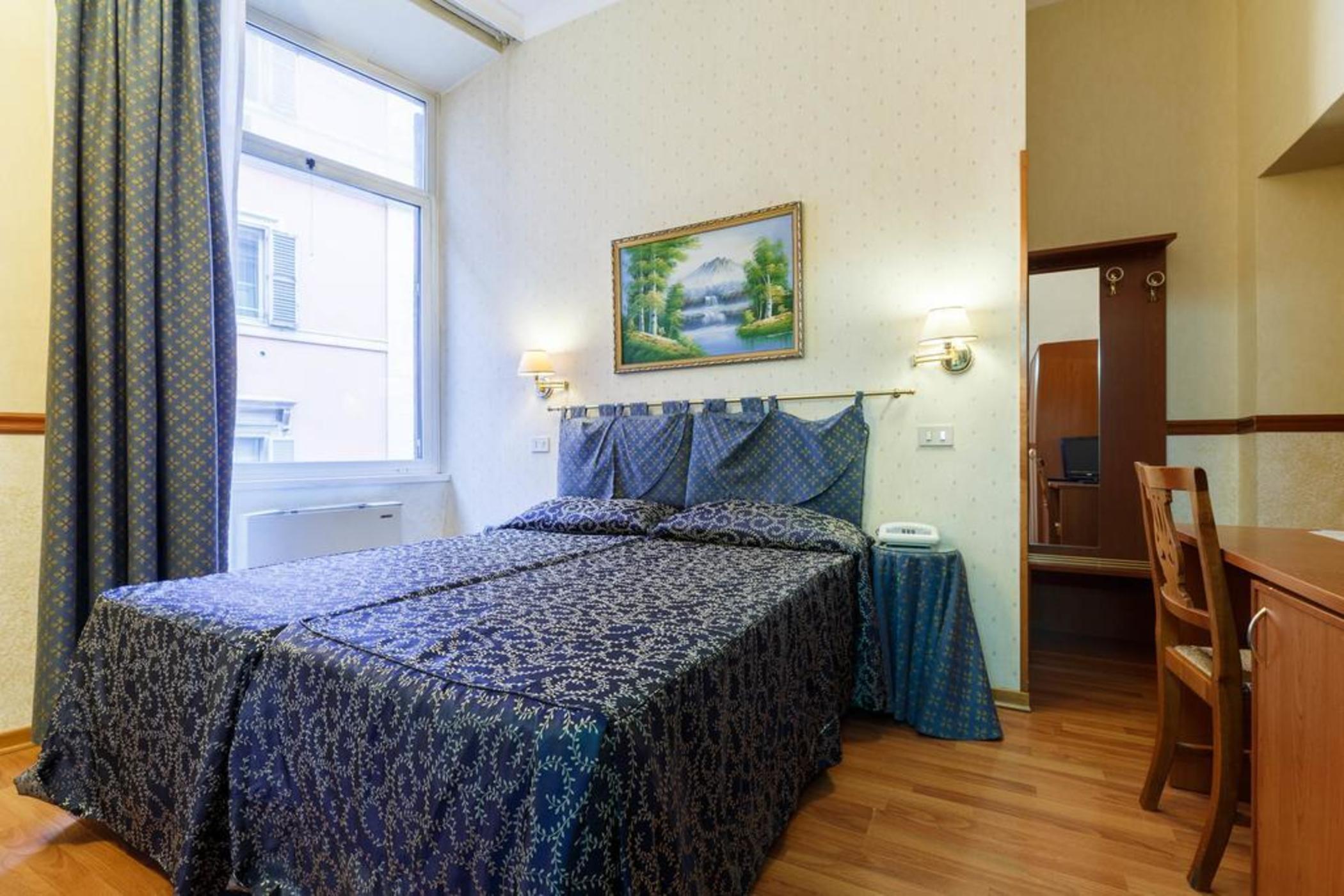 Hotel Paris Roma Esterno foto