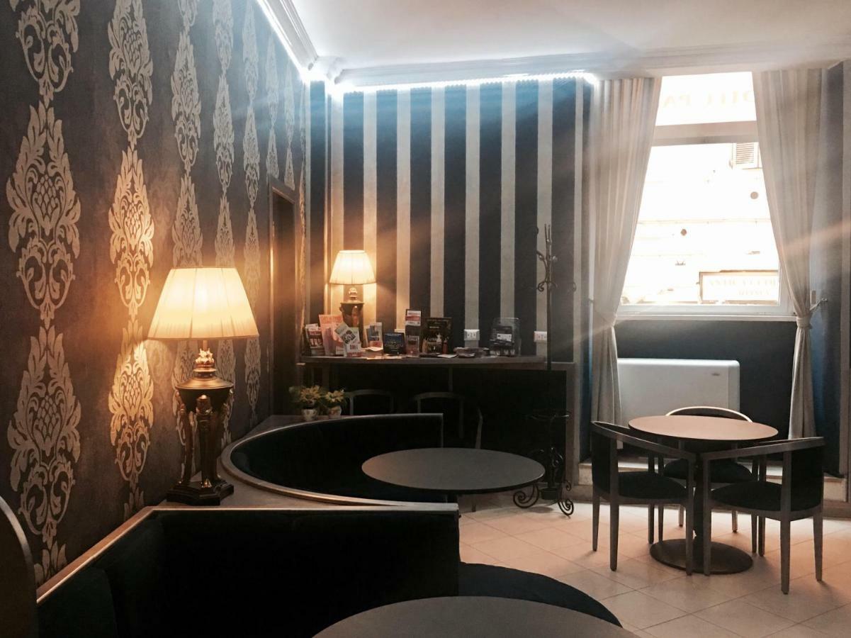 Hotel Paris Roma Esterno foto