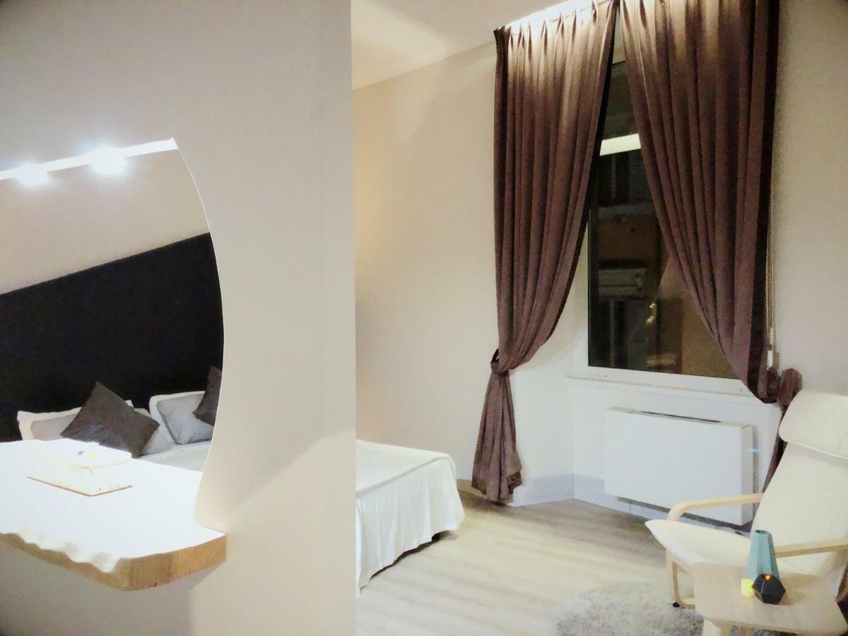 Hotel Paris Roma Esterno foto